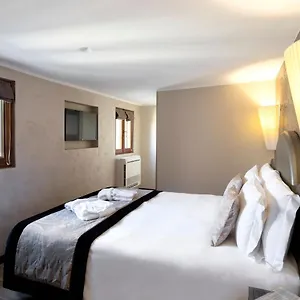 3* Otel Alle Guglie Boutique